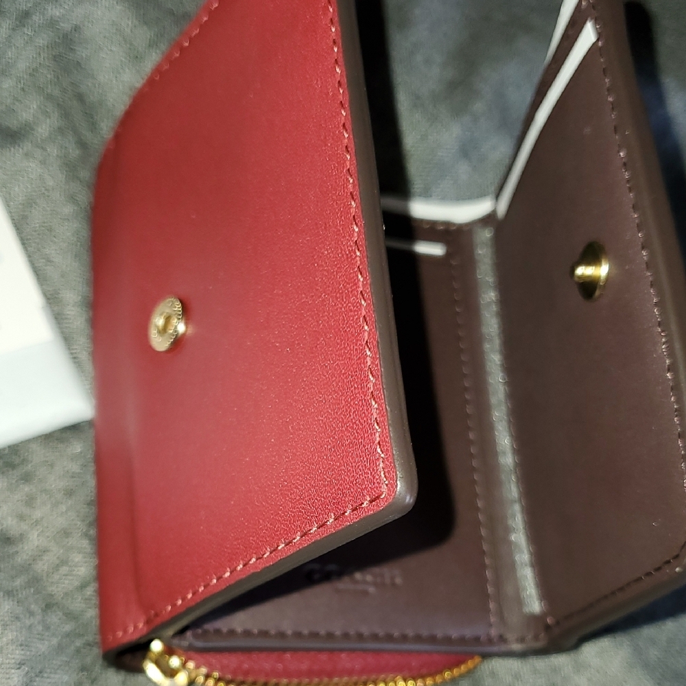 Coach Red and Snake Print Leather Wallet NEW with Tags - Picture 5 of 6